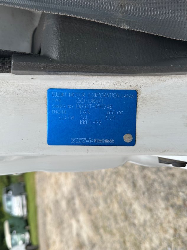 2001 Suzuki Carry 4WD Manual Mini Truck — photo 2